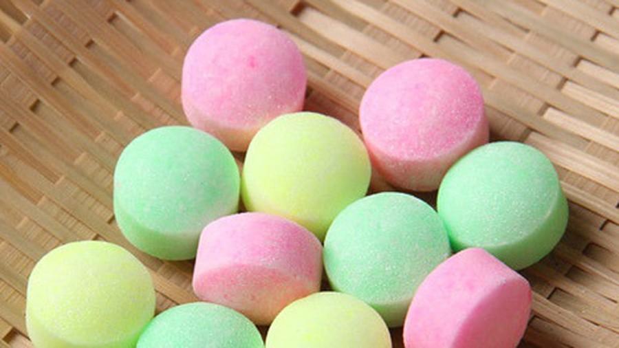 Túi 4 Viên khử mùi cỡ lớn chống khai, hôi thối nhà vệ sinh, chống mốc quần áo, khử mùi nhà tắm, toilet | Viên đặt bồn cầu, viên đặt toilet