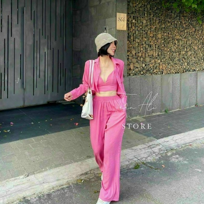 Sét bộ 3 món dài set bộ đi biển kèm khoác dài tay cực xinh y hình thật sự phù hợp cho nàng du lịch hoặc đi biển.