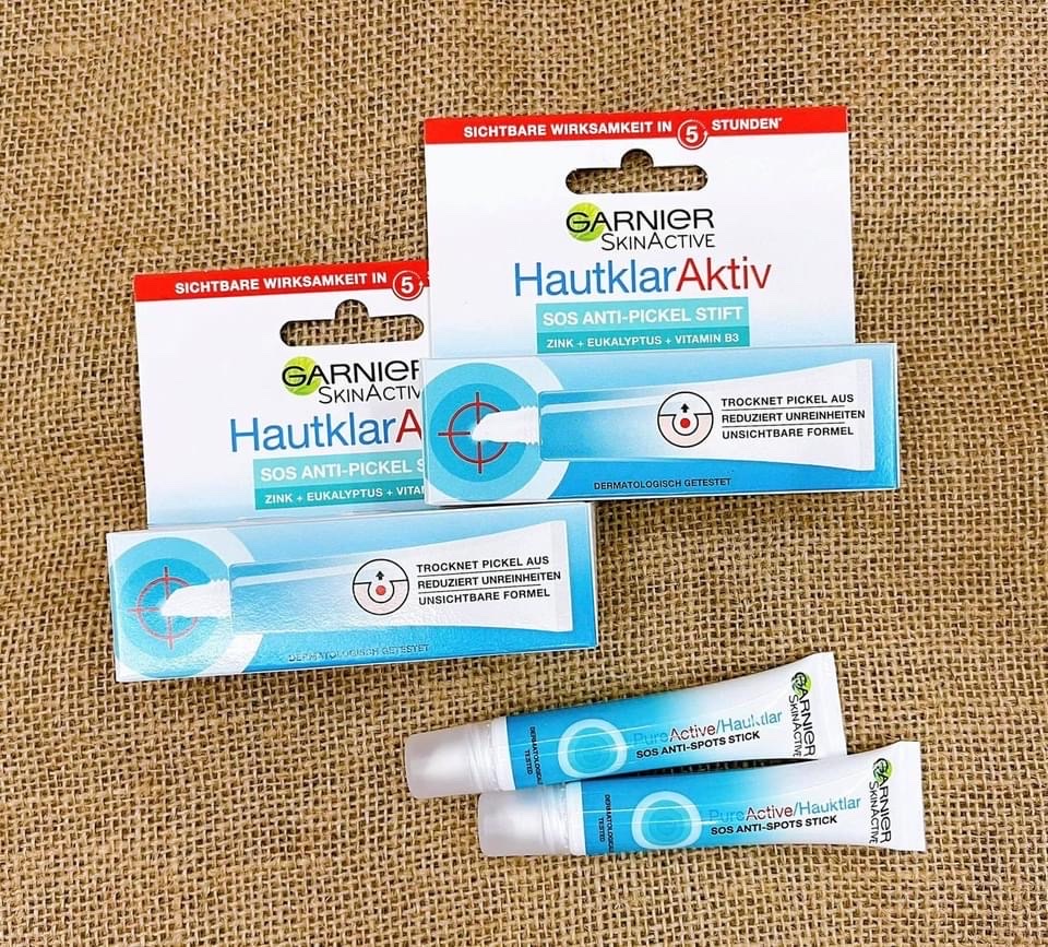 Bút chấm mụn Garnier Hautklar Anti-Pickel Stift S.O.S - Hàng nhập Đức