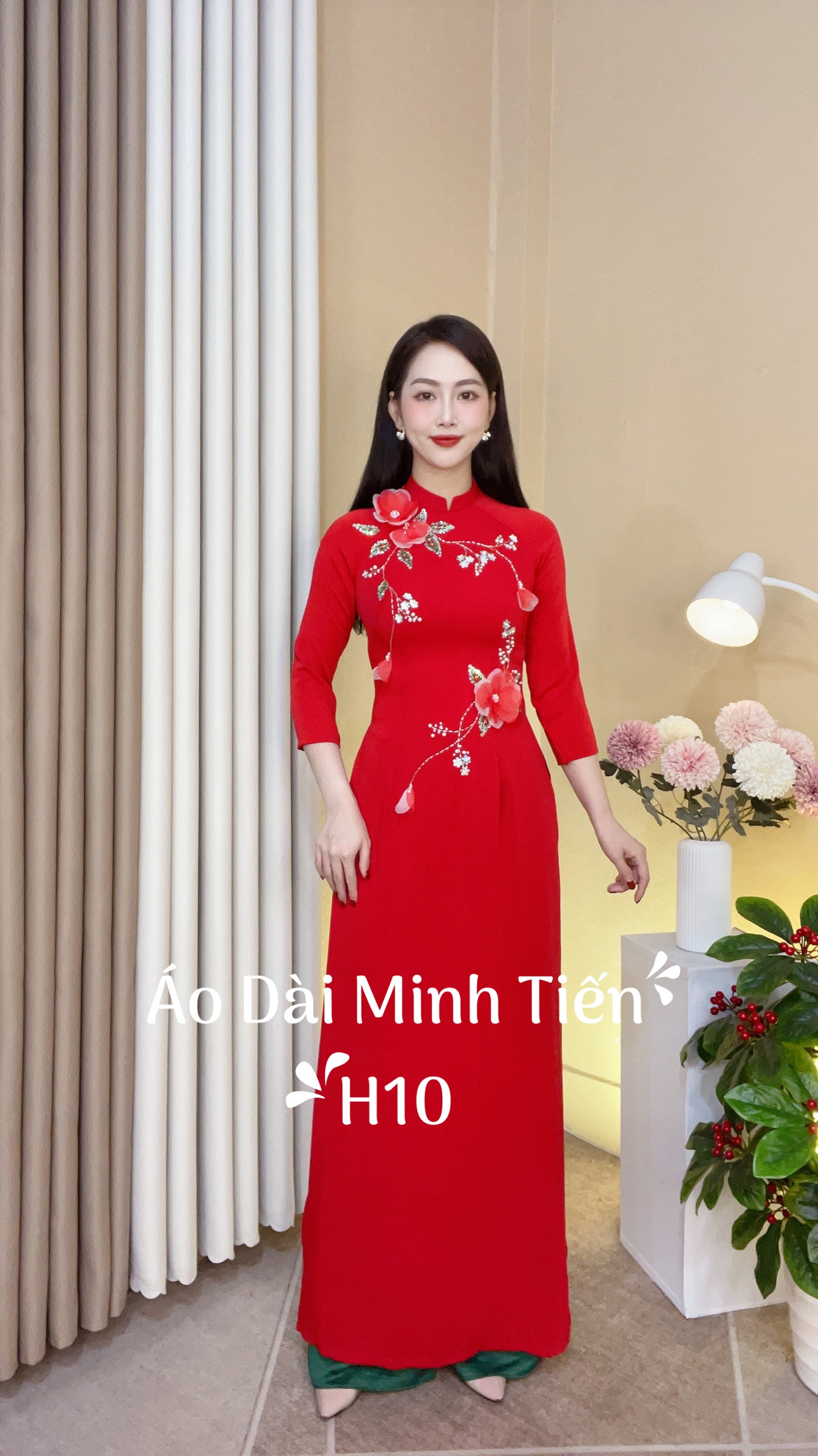 Áo dài lụa mỹ cao cấp họa tiết đính kết thủ công tỉ mỉ - mã h10