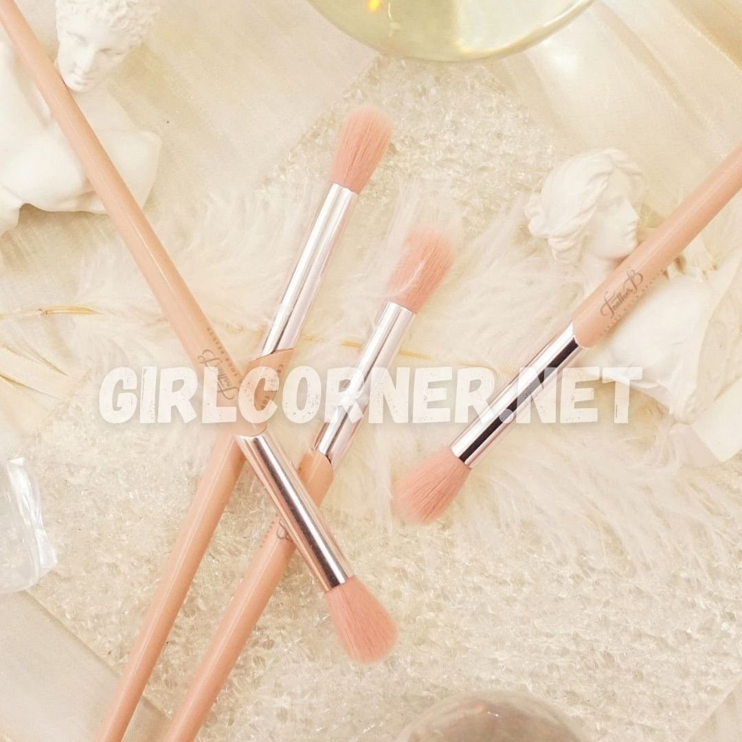 Cọ blending mắt Feather B