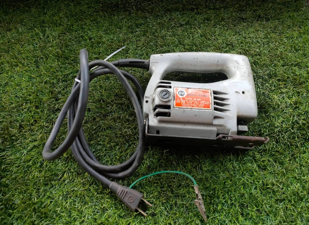 Máy cưa lọng Black & Decker hàng bãi