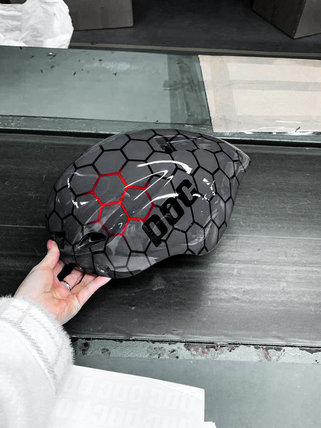 Mũ bảo hiểm thể thao có kính poc p01