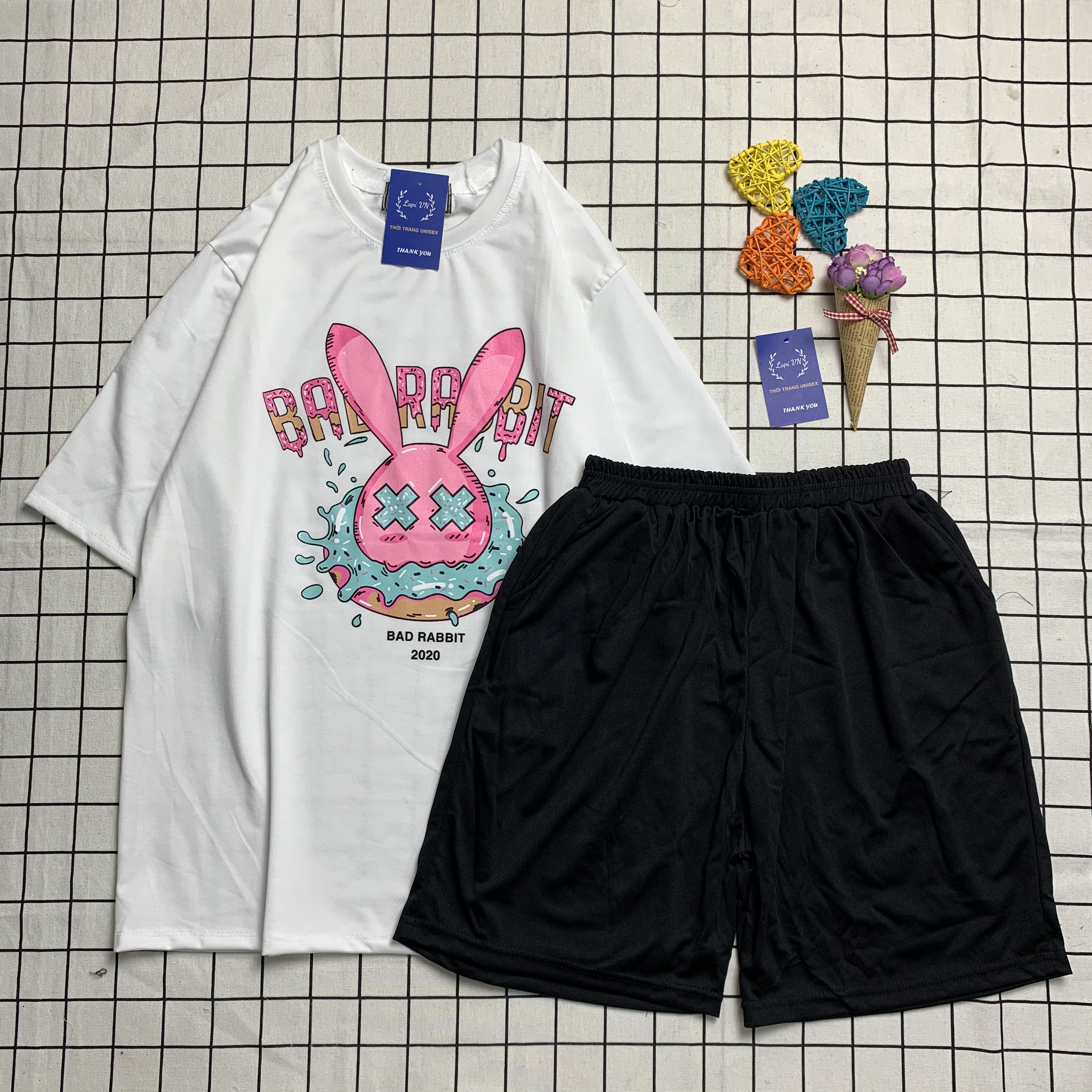 [HCM]Đồ Mặc Nhà Unisex BR Trắng Chất Thun Thoáng Mát Freesize Đến 70kg Set Hoạt Hình