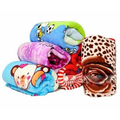 [HCM] Mền Bông Tuyết Ấm Áp Cho Bé kích thước 100x75cm( ngẫu nhiên)