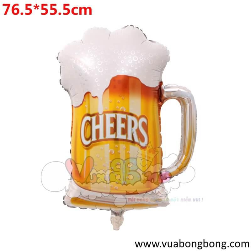 Bóng chai và ly trang trí sinh nhật