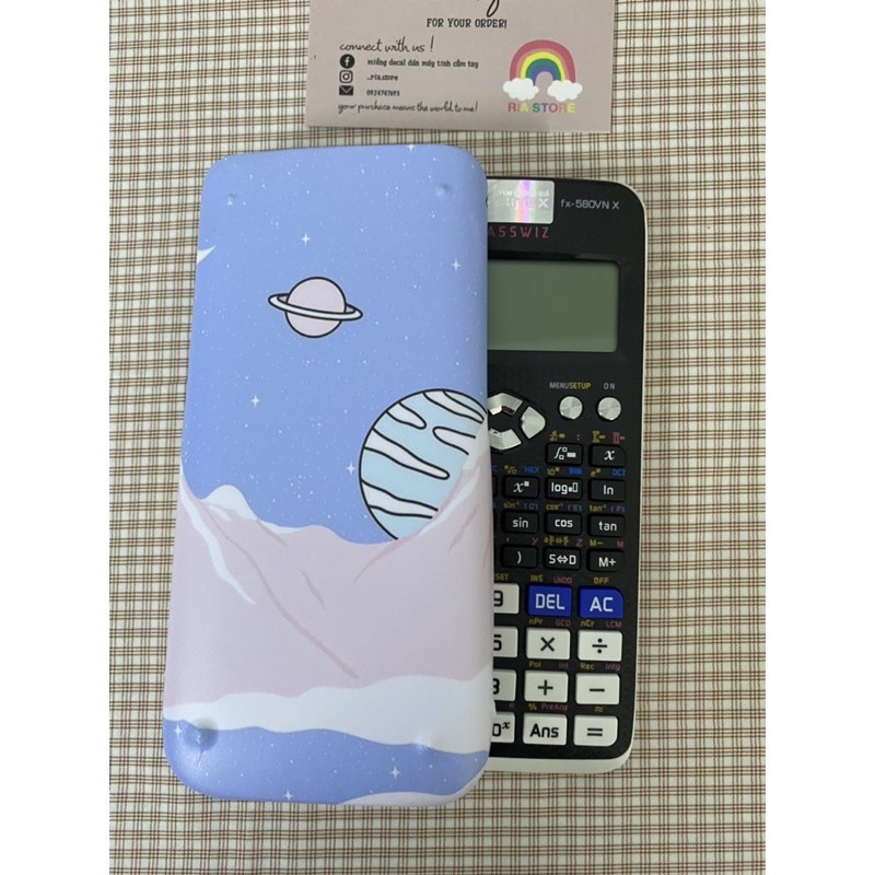 [HCM]Miếng dán máy tính cầm tay casio/vinacal in hình theo yêu cầu