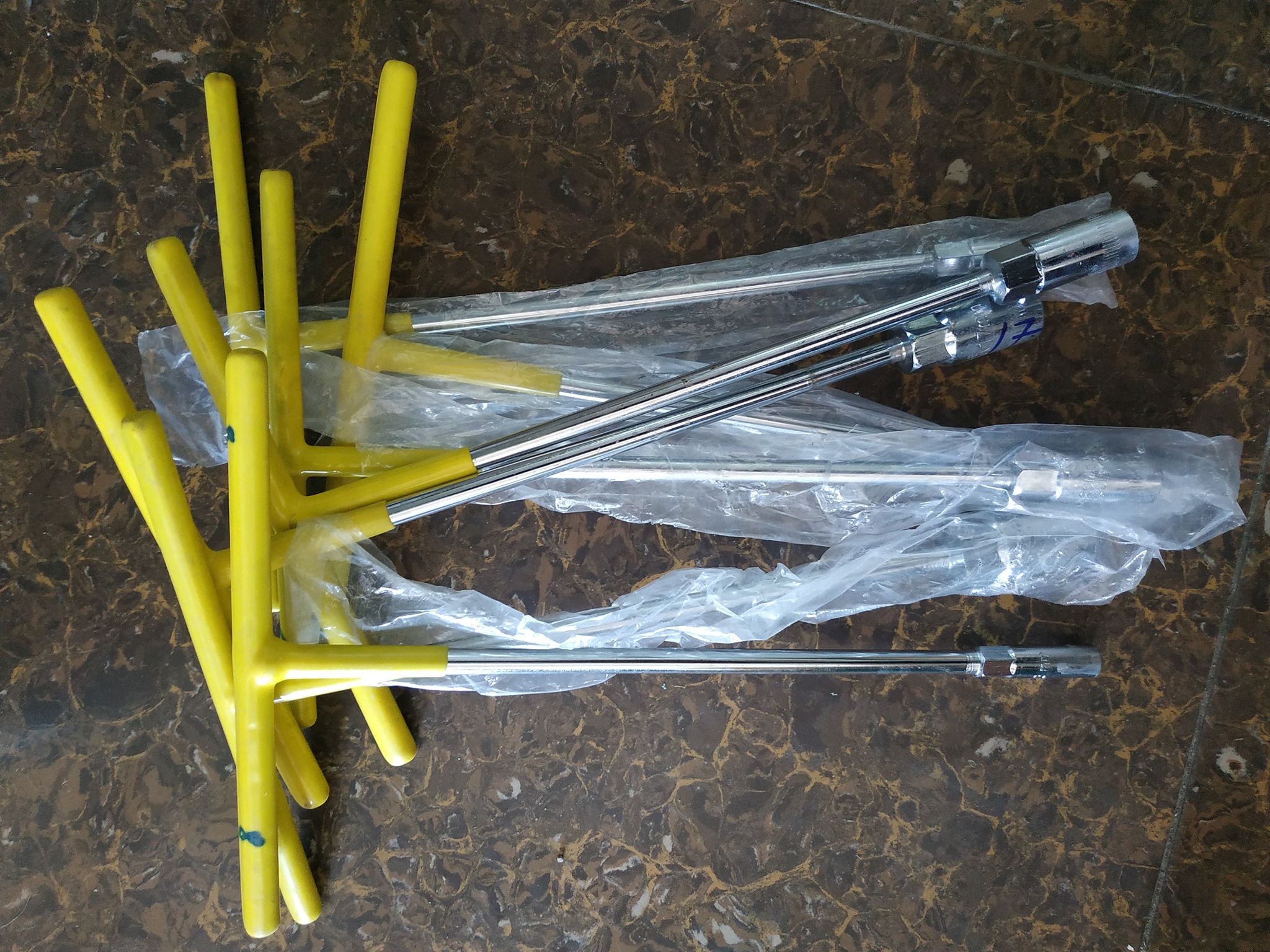 Combo Tuýp Chữ T vặn ốc 8,10,12,13,14,17,19mm ( Tổng 7 chiếc) tay cầm cao su màu đỏ, vàng ,đen tùy t