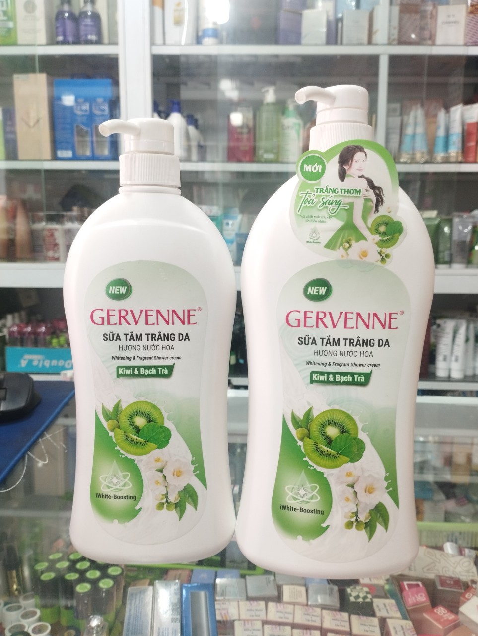  SỮA TẮM TRẮNG DA GERVENNE HƯƠNG NƯỚC HOA KIWI BẠCH TRÀ 1200ML 