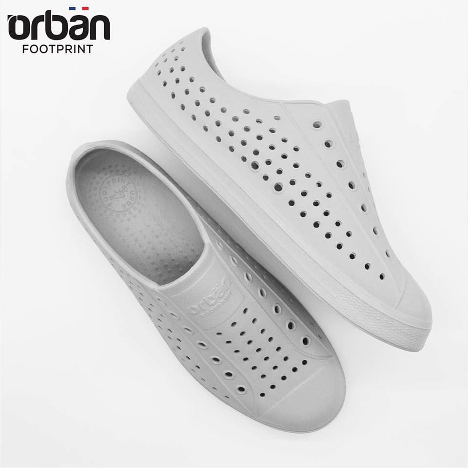 Giày nhựa đi mưa, giày đi biển, giày siêu nhẹ Urban xám full