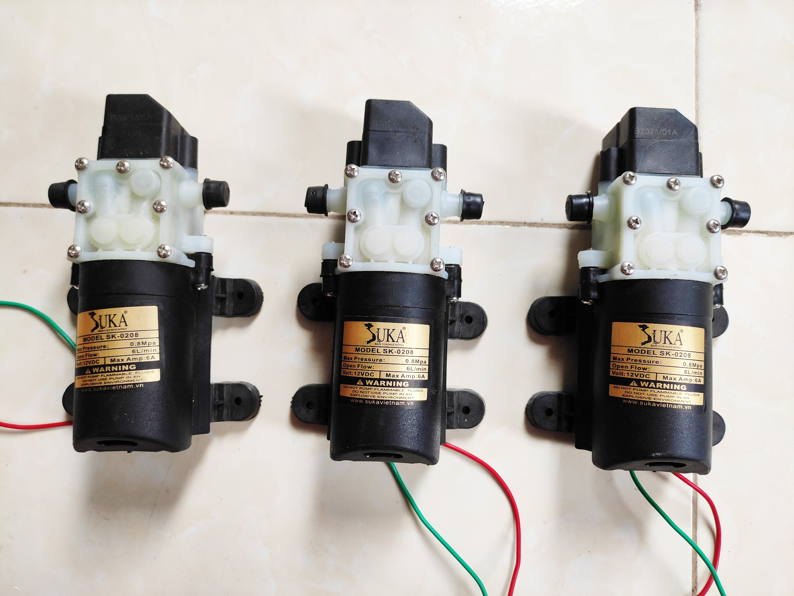 Máy bơm tăng áp mini 12v 72w suka, máy bơm nước mini suka 12v 72w