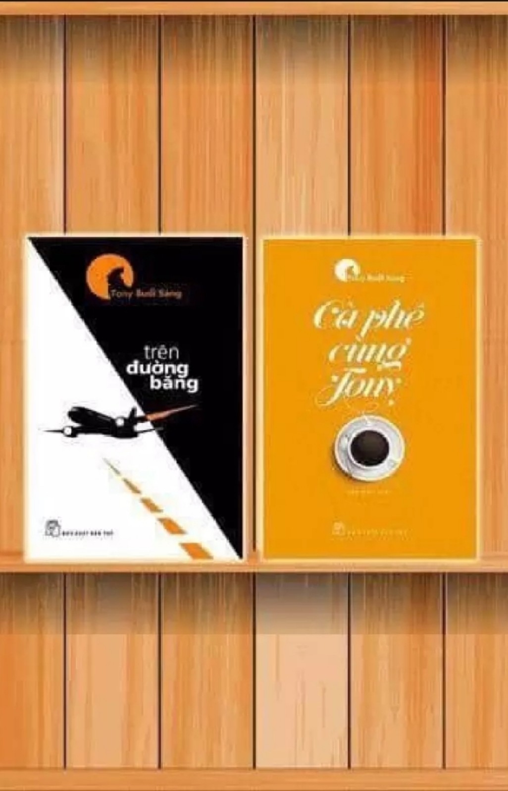 Combo 2q: Cafe cùng Tony + trên đường băng
