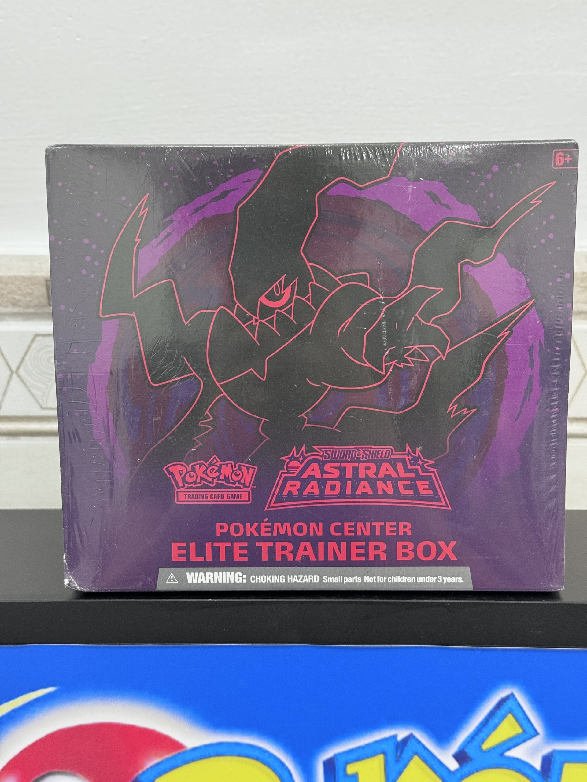 Thẻ Pokemon TCG: Sword & Shield - Astral Radiance Elite Trainer Box phiên bản Pokemon Center