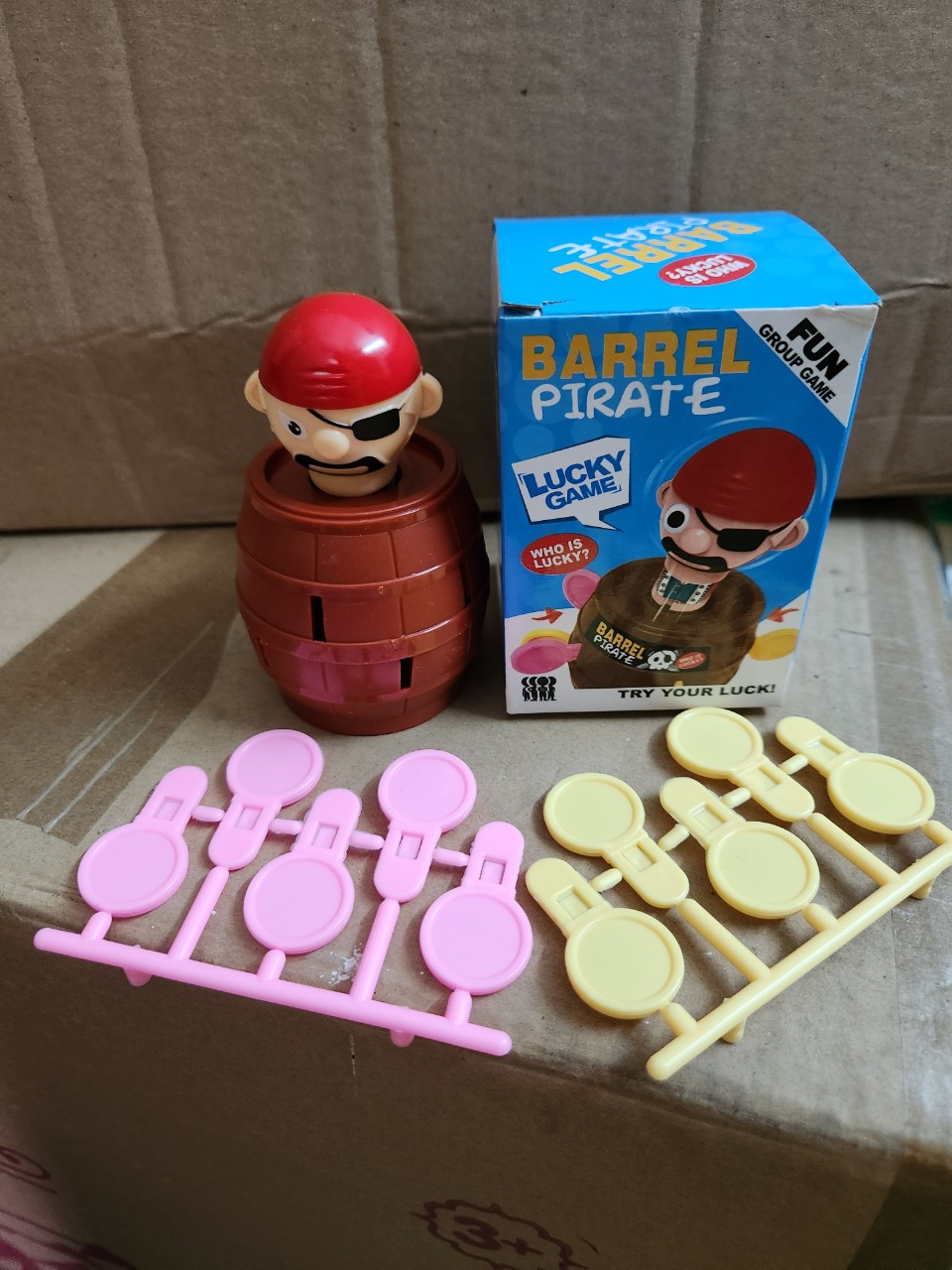 [HCM]Bộ đồ chơi đâm hải tặc size nhỏ 10cm 8 kiếm