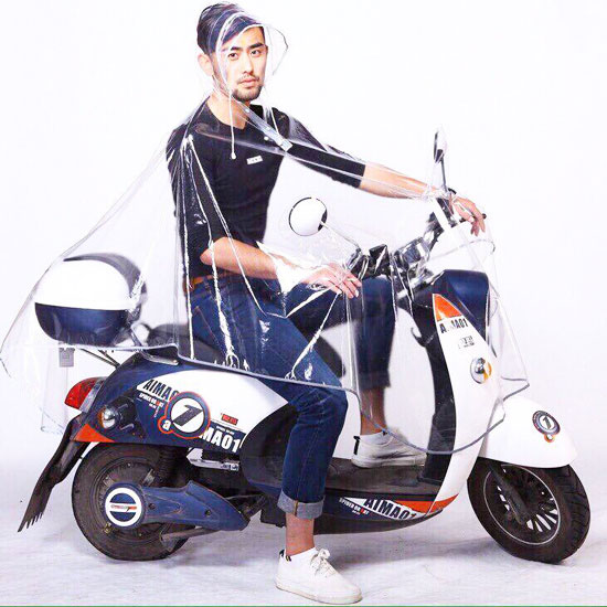 Áo mưa cánh dơi nhựa dẻo trong suốt