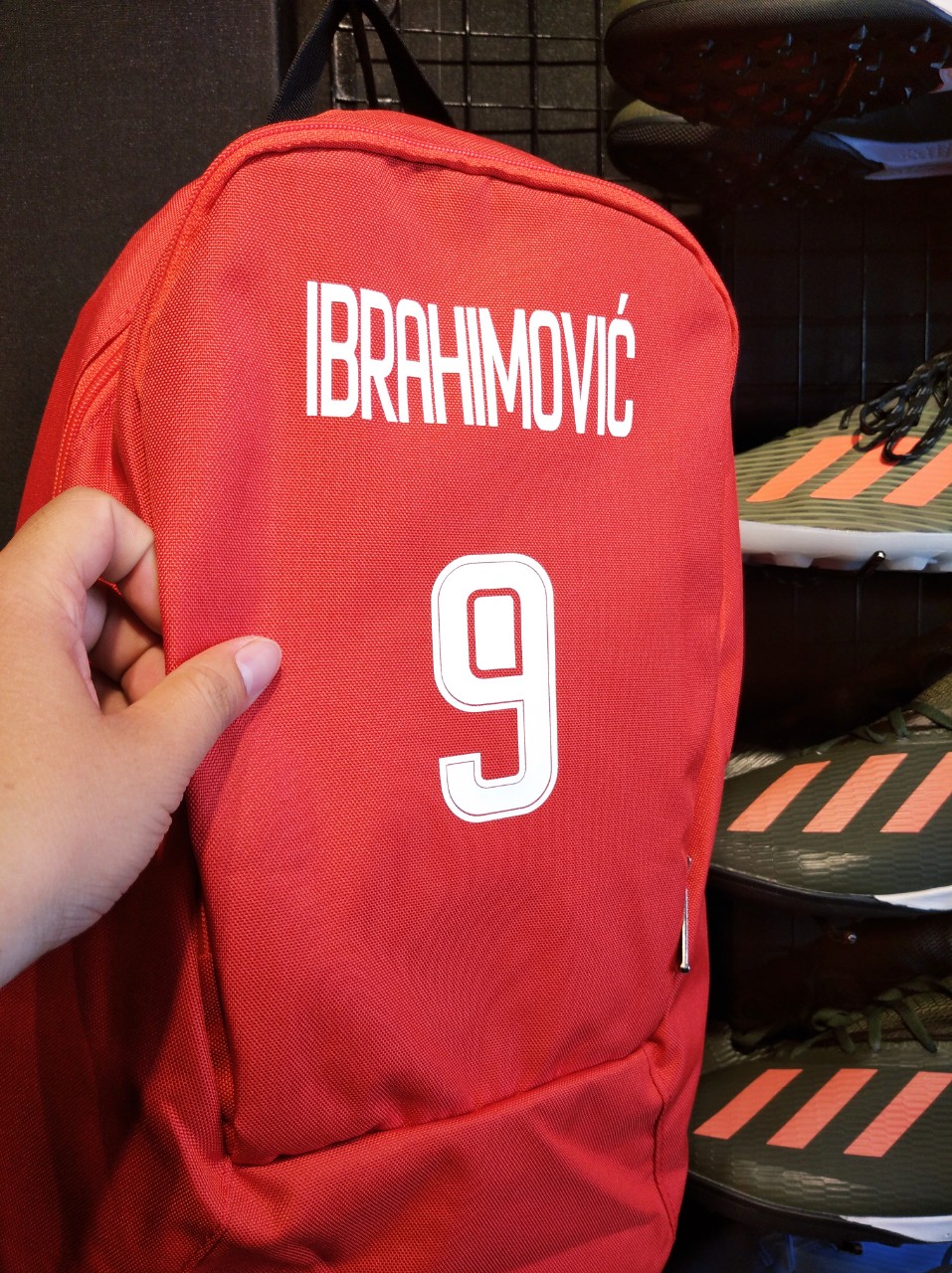 Balo thể thao ibrahimovic 9, có ngăn đựng giày