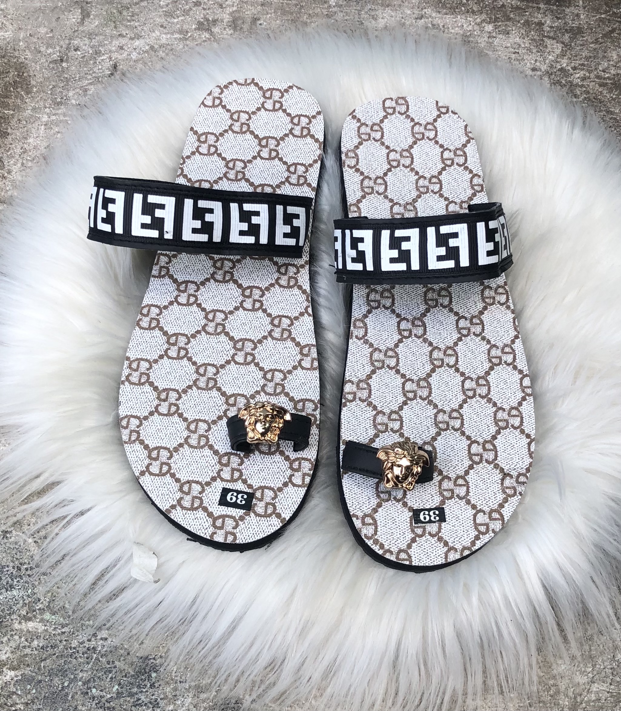 thới giới dép sandal dép sỏ ngón nam nữ ( đế kem mờ gg quai F không hậu ) size từ 35 nữ đến 43 nam 2