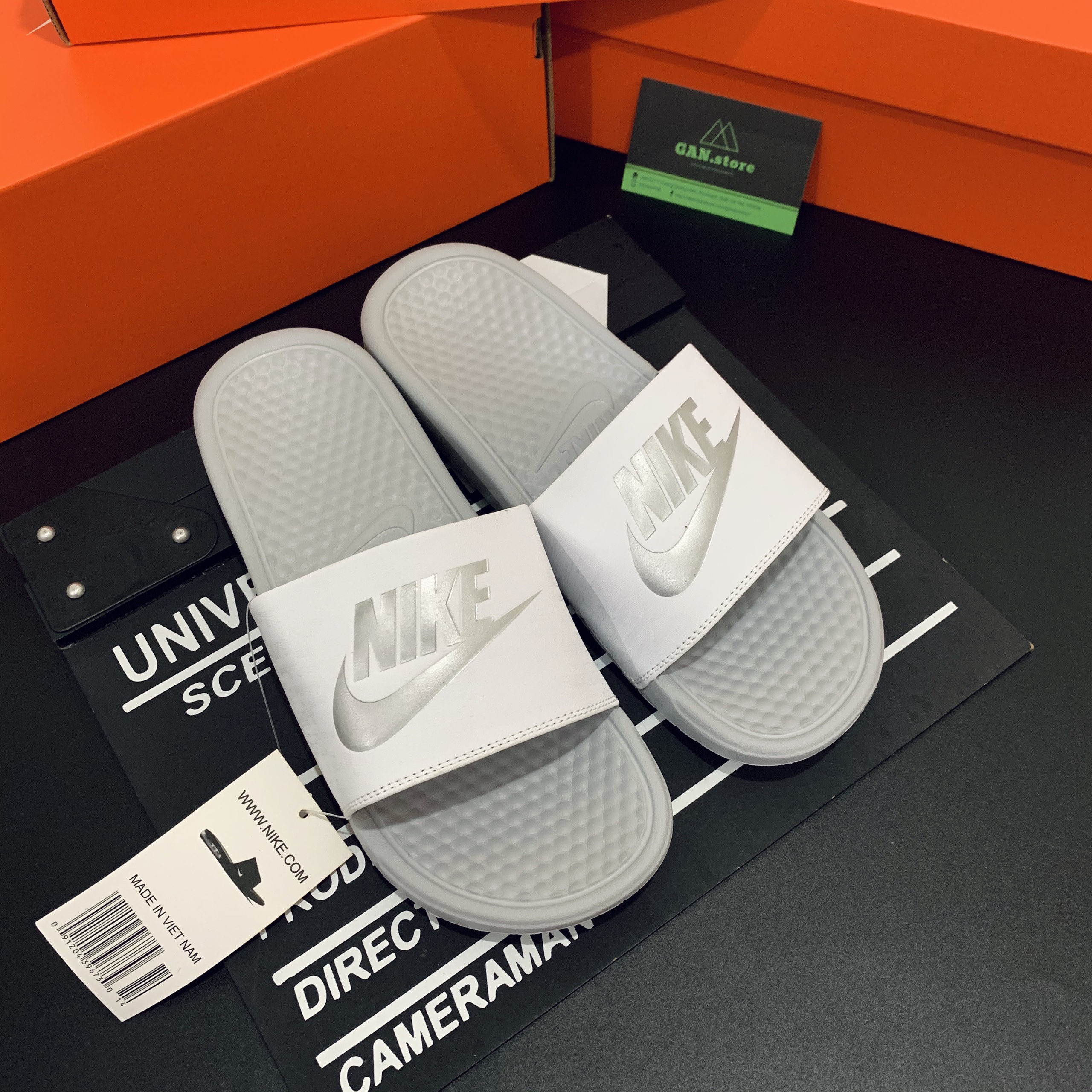 [HCM]DÉP NIKE BENASSI TRẮNG BẠC - TỈ MỈ TỪNG CHI TIẾT ÔM CHÂN ÊM ÁI