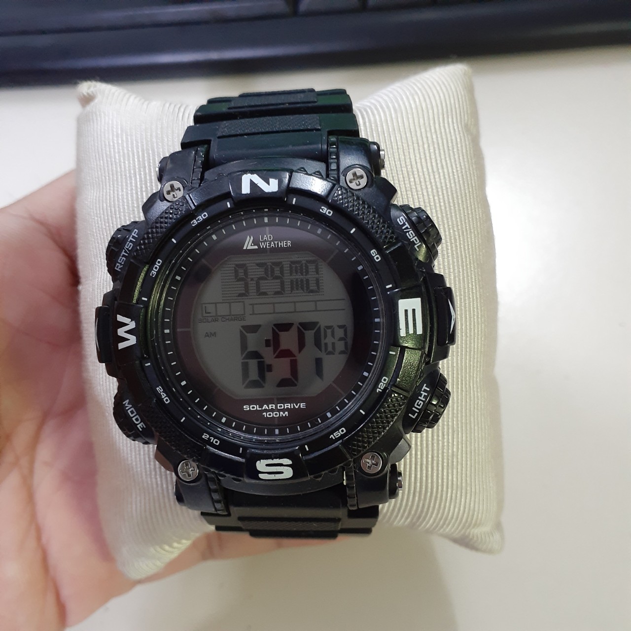 Lad weather solar discount watch