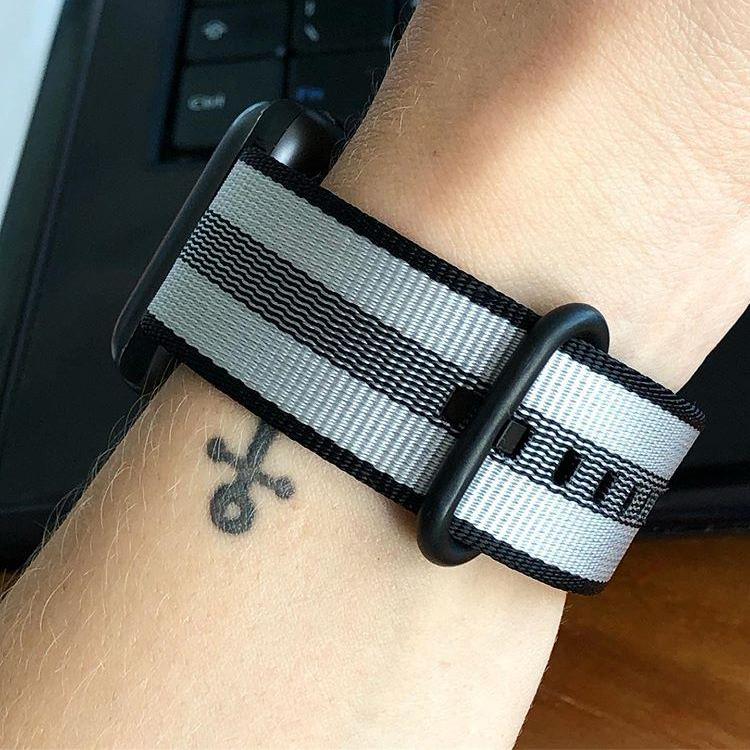 Dây Nylon Woven đồng hồ Apple Watch Black Stripe