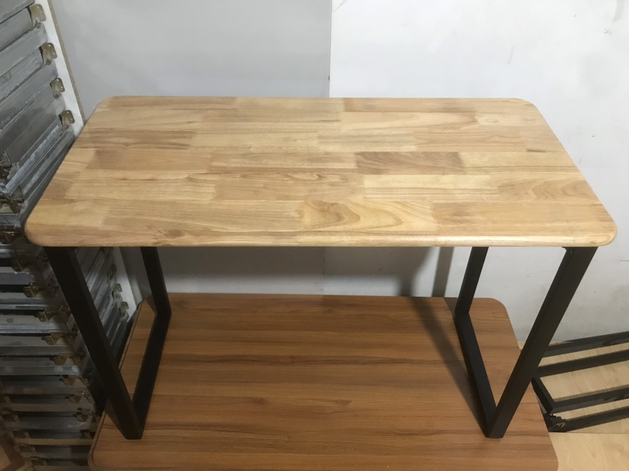 Bàn làm việc, bàn gấp gọn từ gỗ cao su