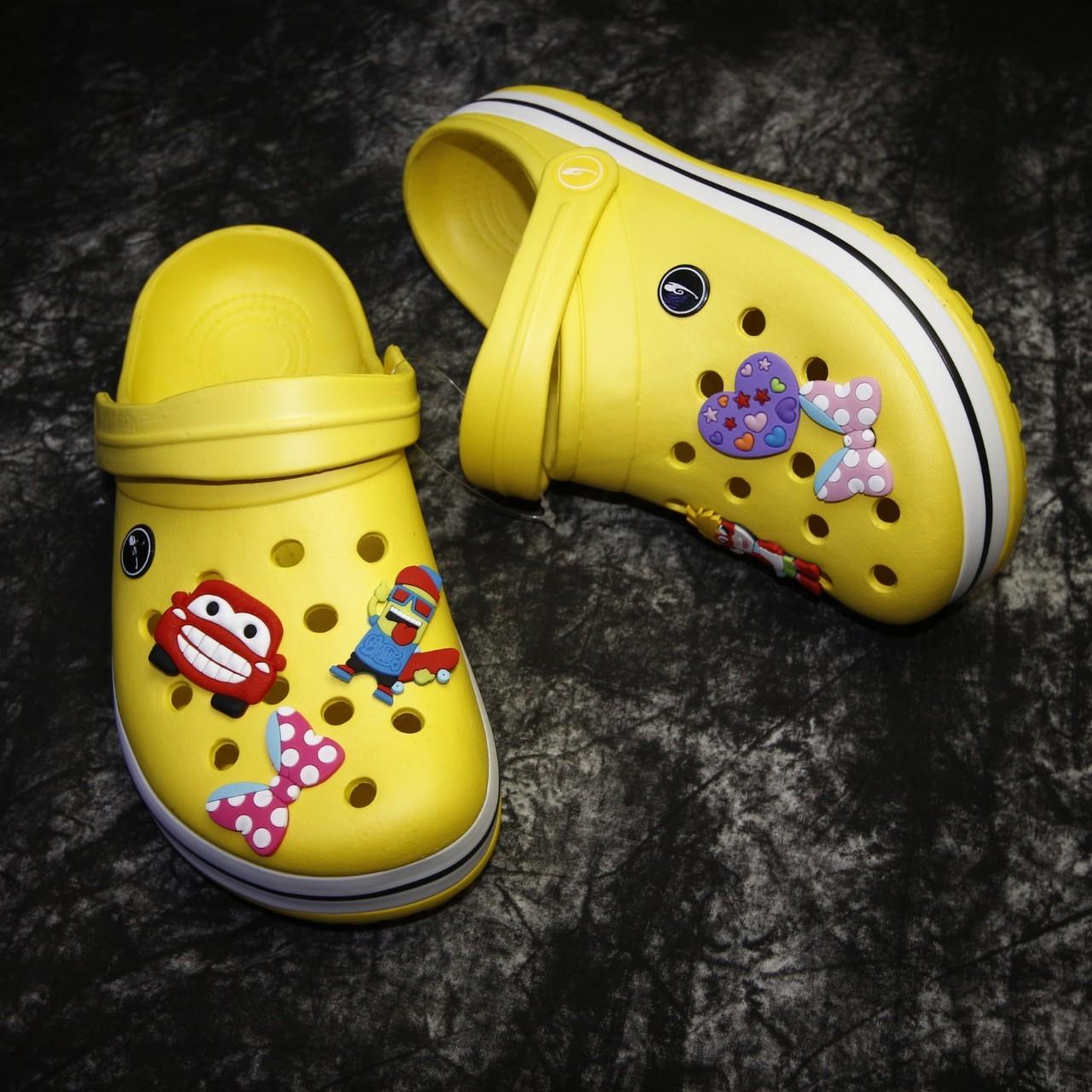 Dép sục crocs nữ cao cấp - Tặng kèm 12 sticker