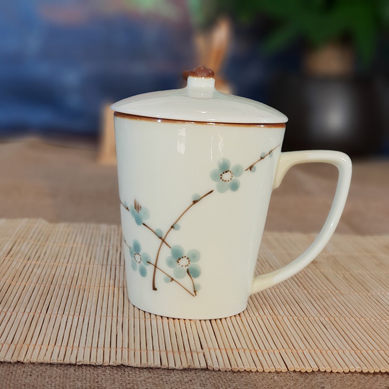 Ly sứ trắng hoa anh đào