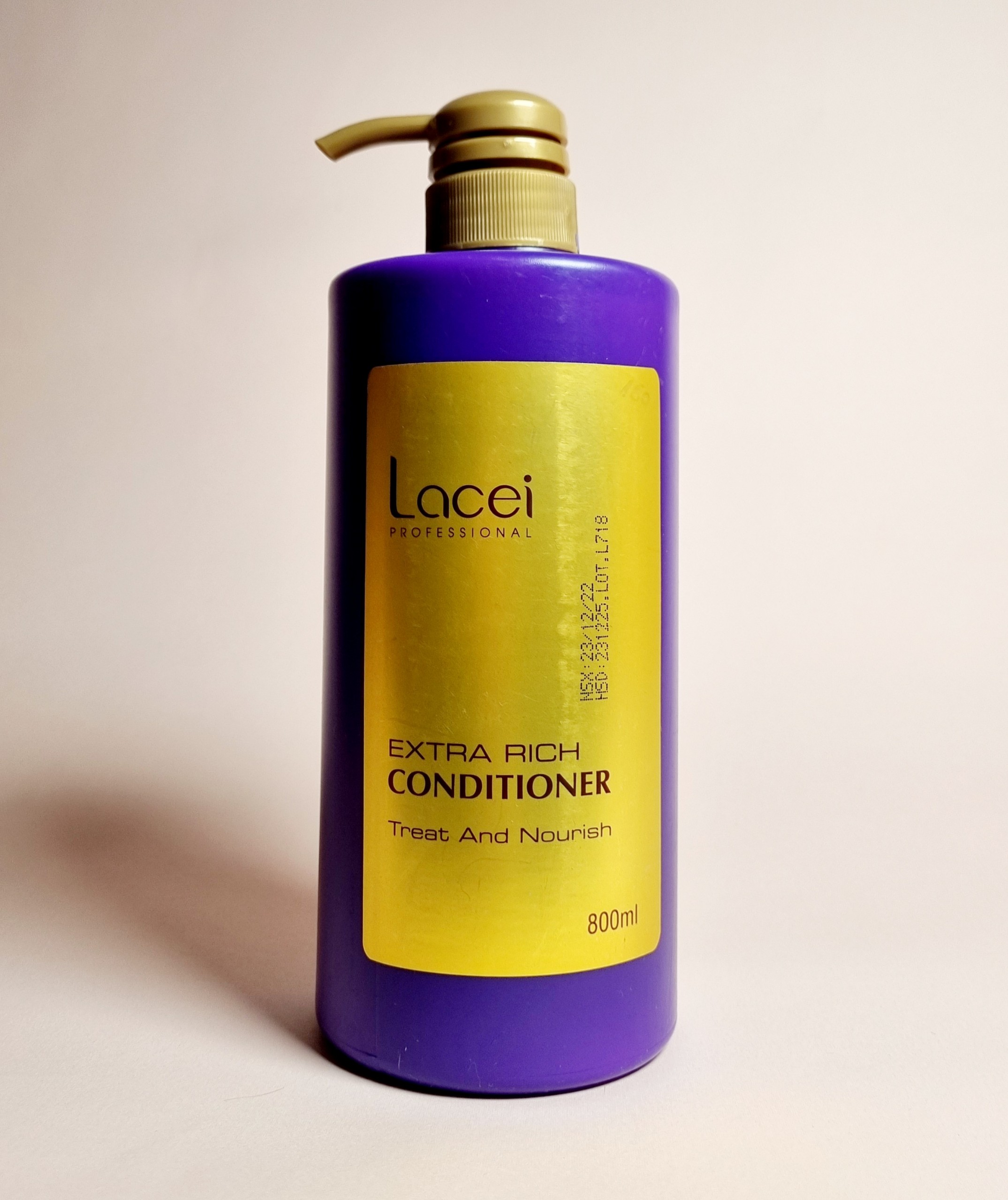 Dầu xả Lacei dưỡng ẩm cho tóc khô
