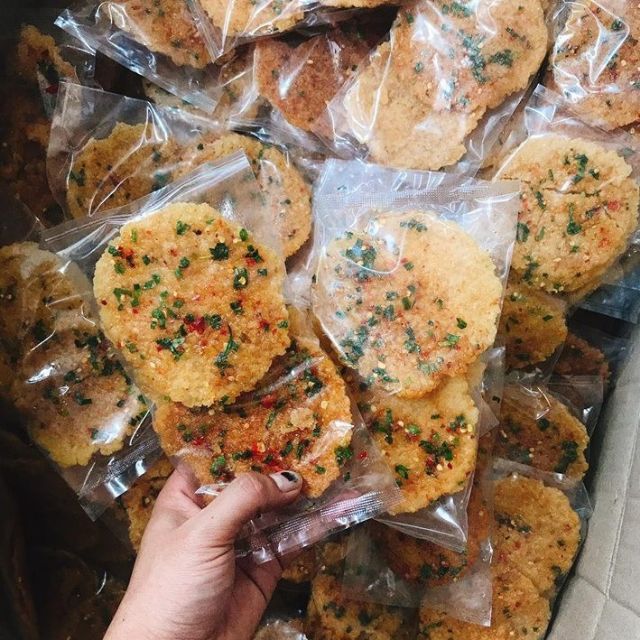 [ HOÀN TIỀN 10% ][HCM]Combo 20 gói cơm cháy chiên nước mắm ngon