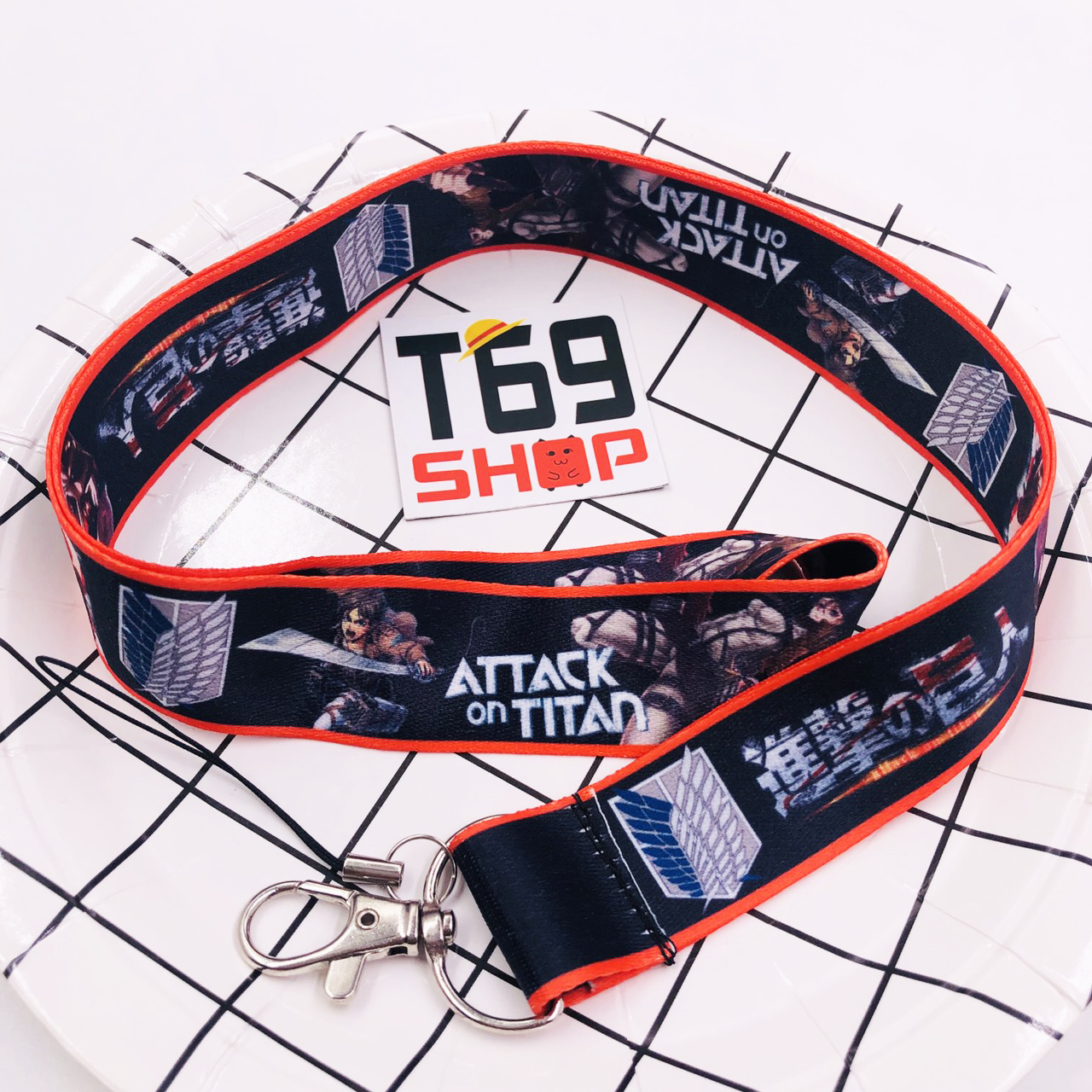 Móc khóa dây strap anime Attack on Titan
