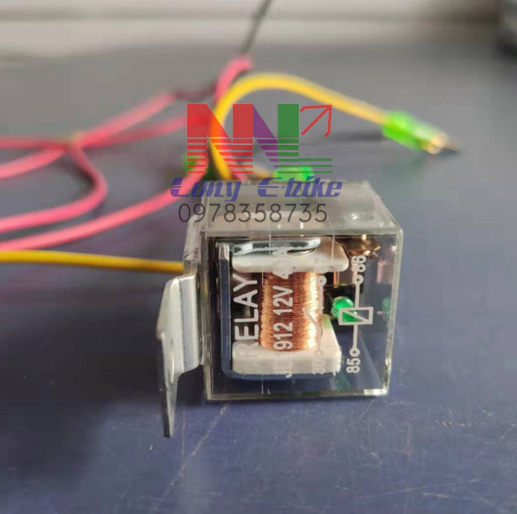 Rơ le 12v - 24v 4 chân