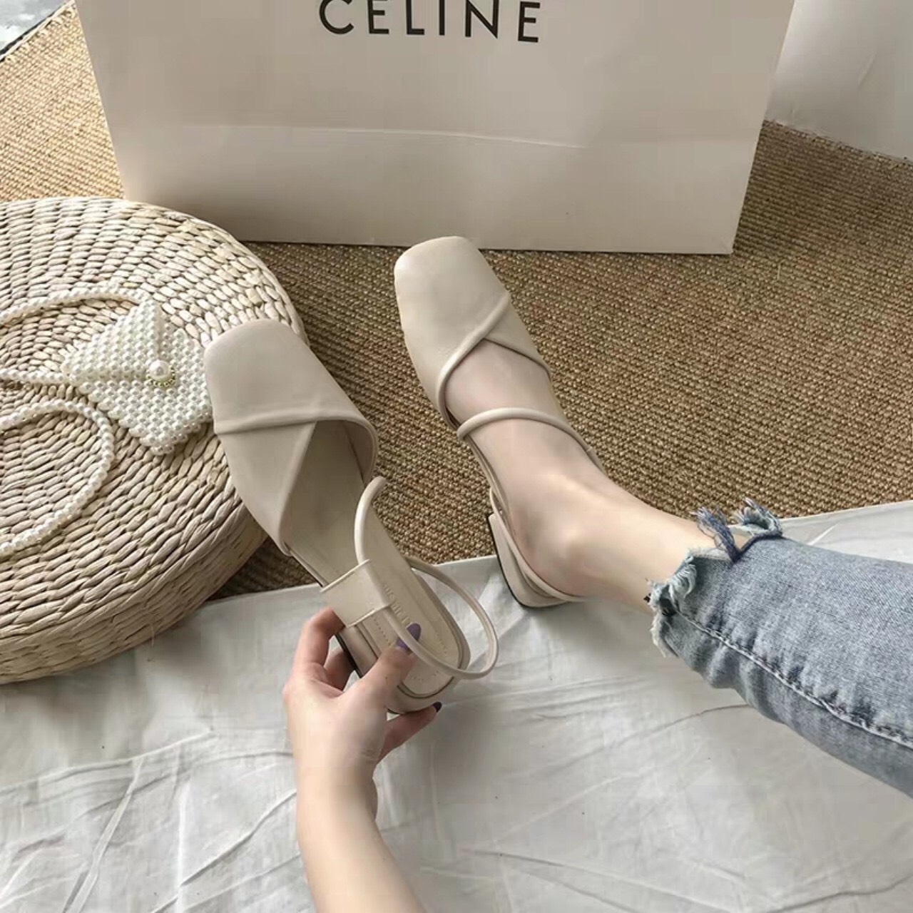 (Giá rẻ xả hàng) Giày bít mũi quay sau