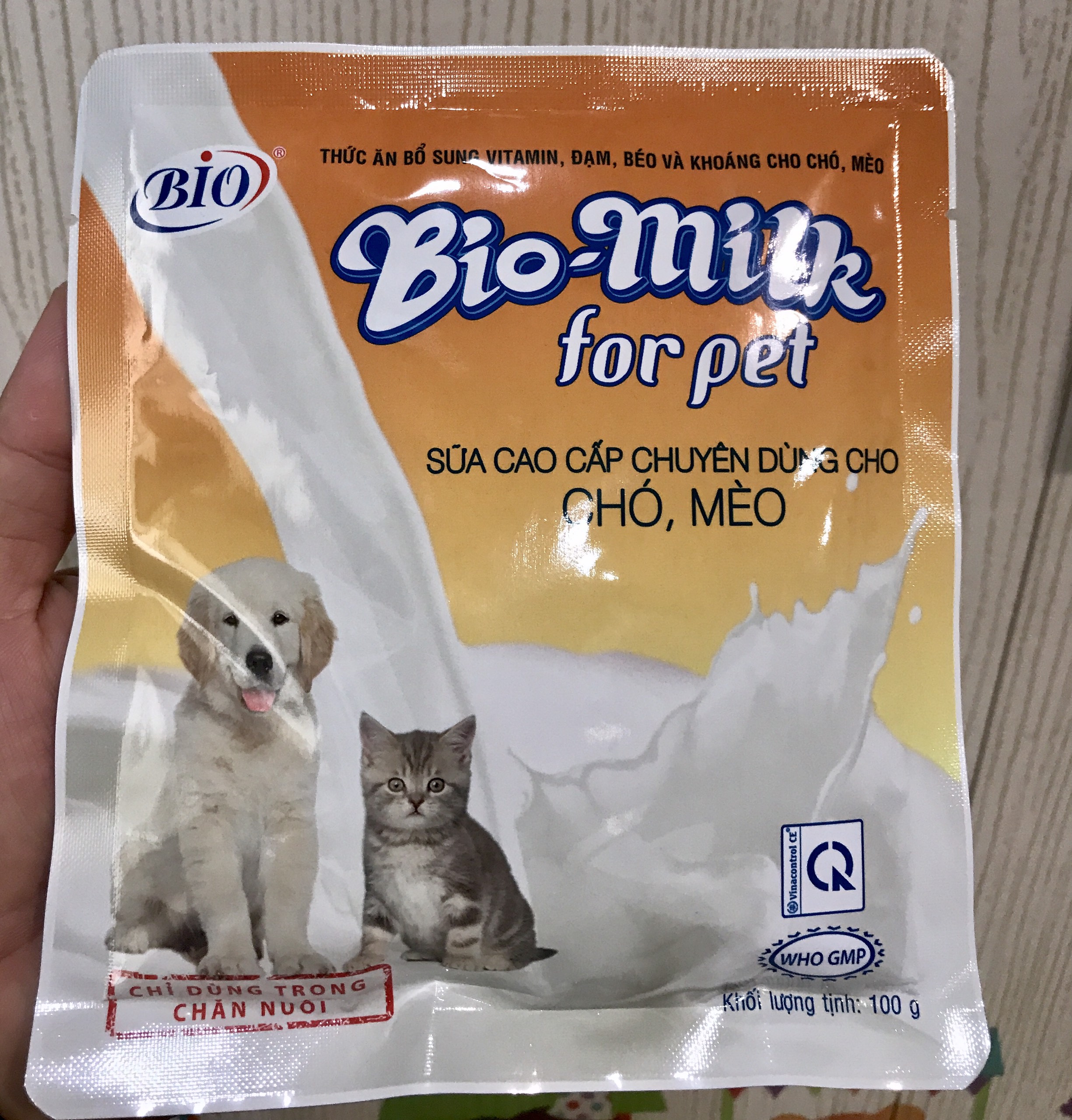 BIO MILK FOR PET SỮA CHO CHÓ MÈO - BỔ SUNG VITAMIN, ĐẠM, CHẤT BÉO VÀ VI KHOÁNG (Gói 100gram)