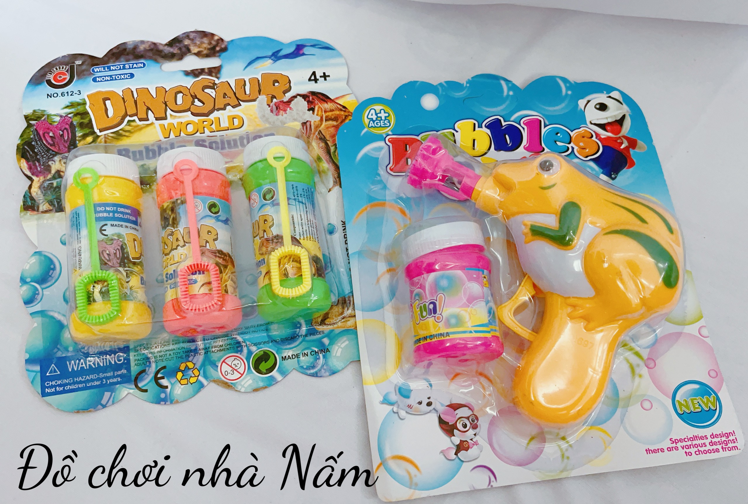 Vĩ xà bông ếch thổi bong bóng cho bé