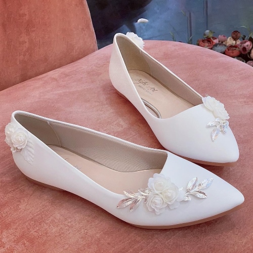 Giày cưới Nghé Art búp bê đính hoa hồng lụa 226