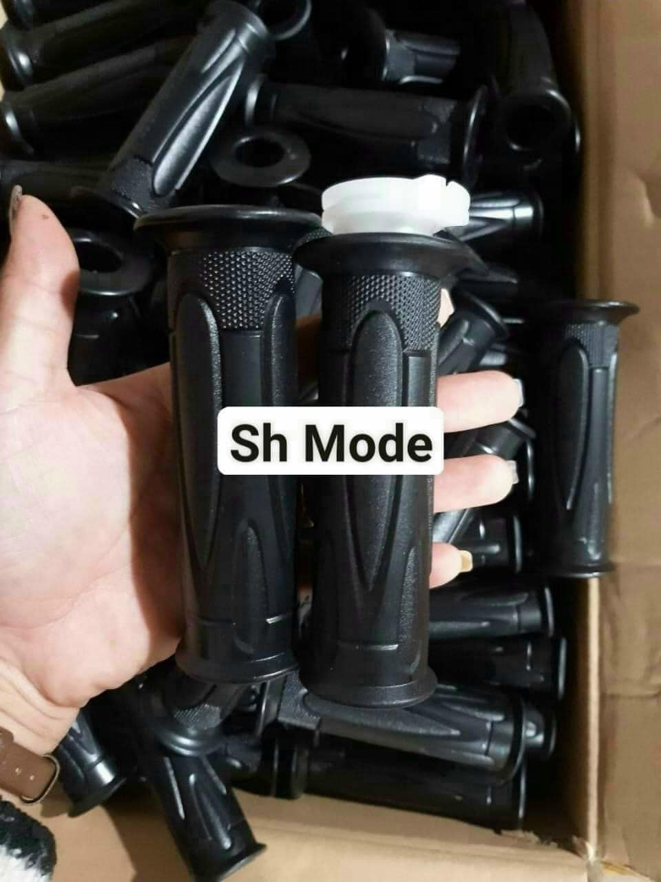 Tay nắm xe máy Honda SHmode kèm gù inox