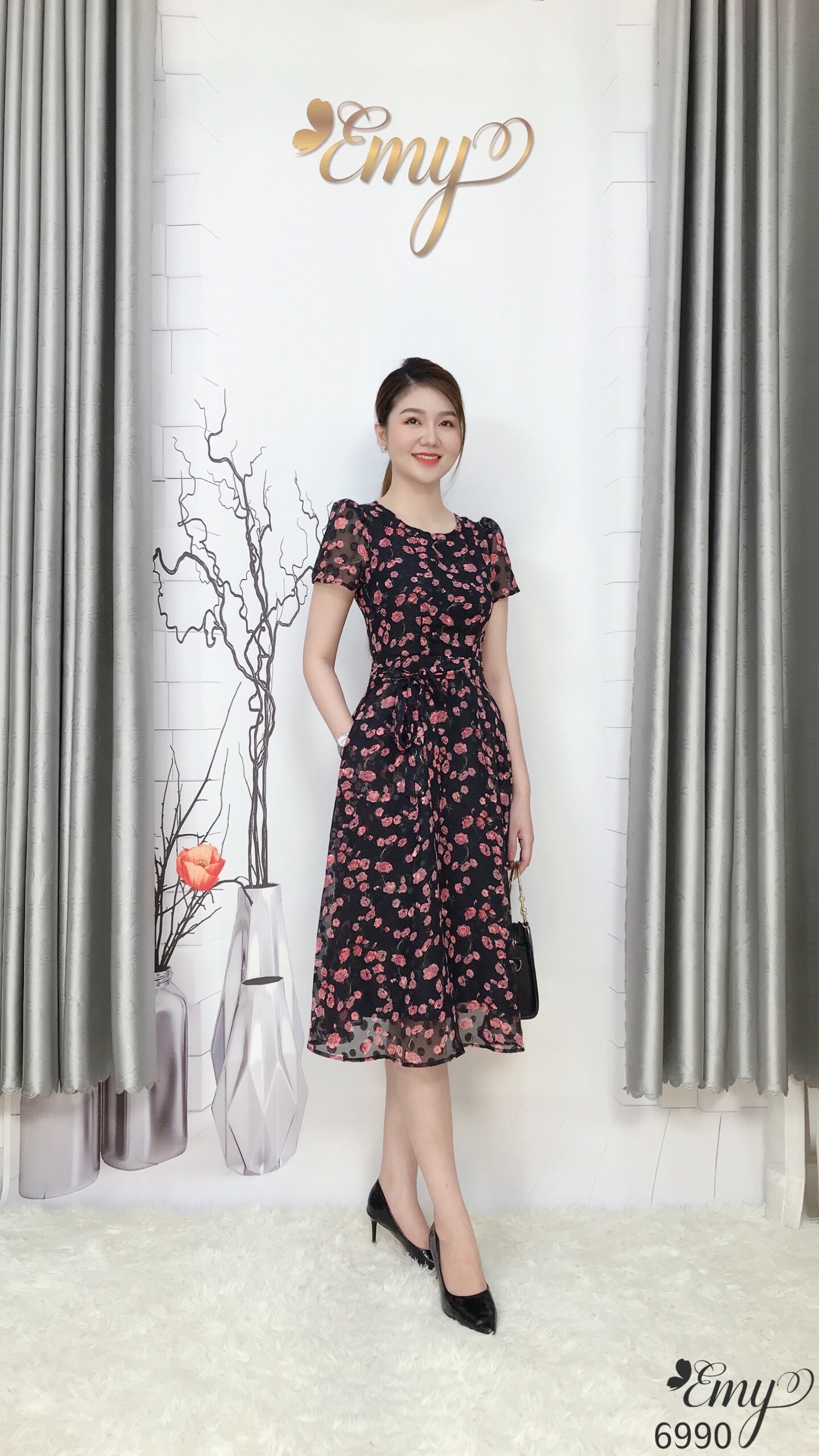 Đầm emy em6990 xoè cổ tròn