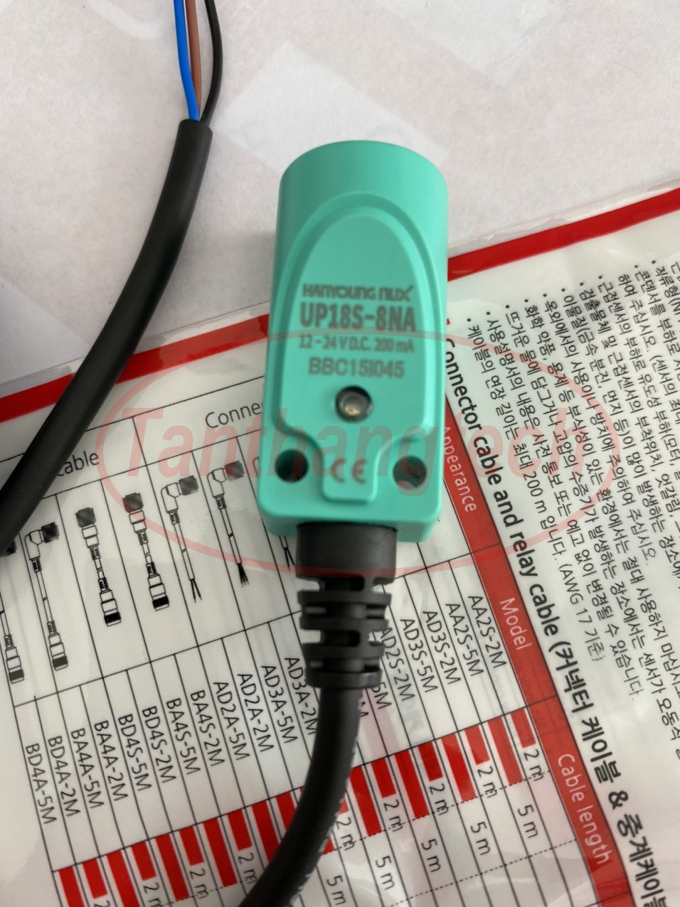 Cảm biến tiệm cận hanyoung up18s-8na