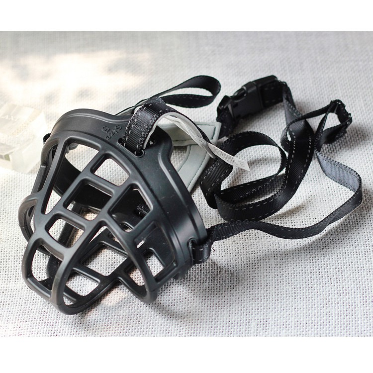 Rọ mõm chó silicon gấu trúc vàng cao cấp