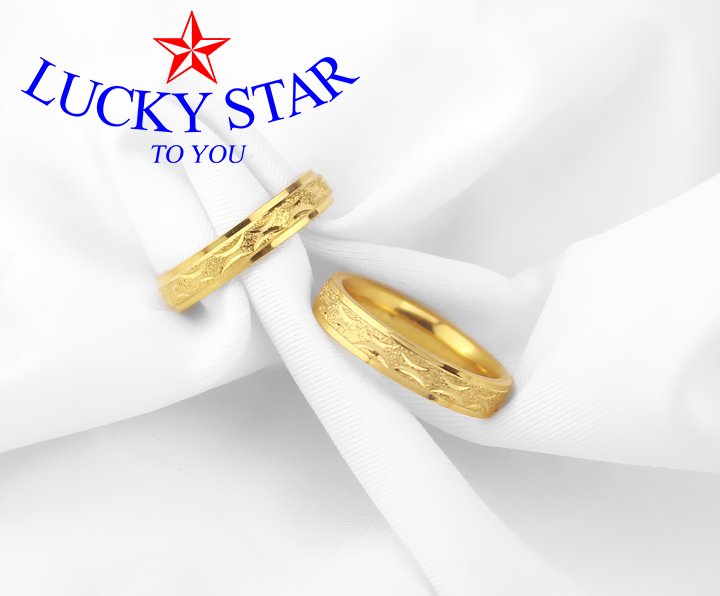 Nhẫn đôi phun cát mạ lớp vàng 24k sang trọng