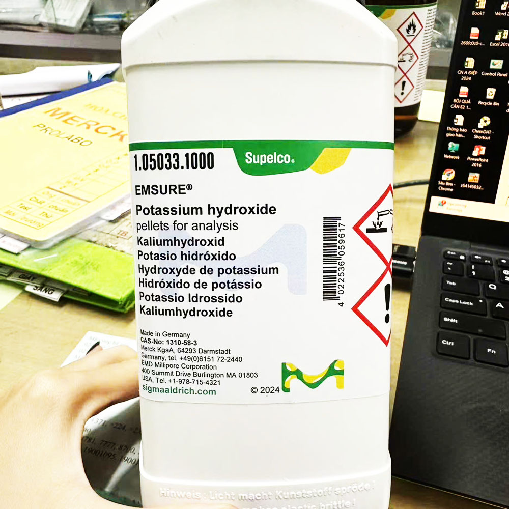 KOH - 1 Kg Potassium Hydroxide dụng cụ thí nghiệm