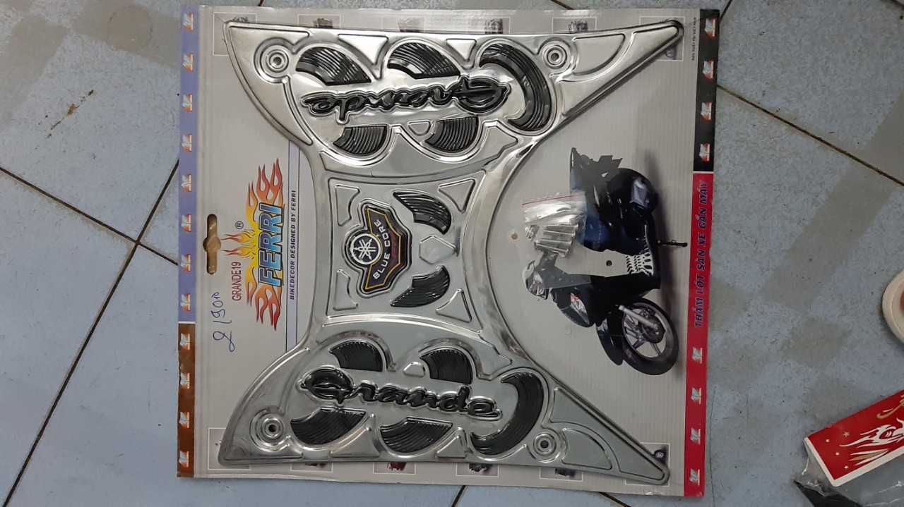 thảm lót chân inox xe nozza grande 2019