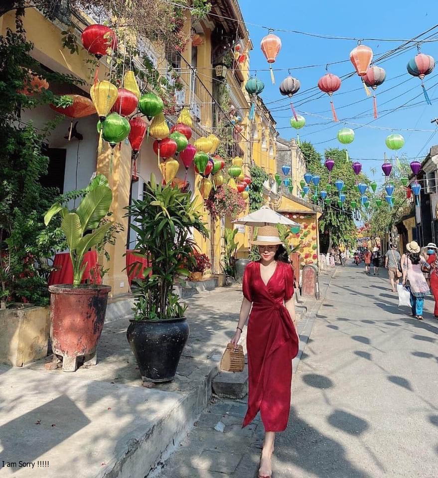 Váy maxi lụa kèm đai