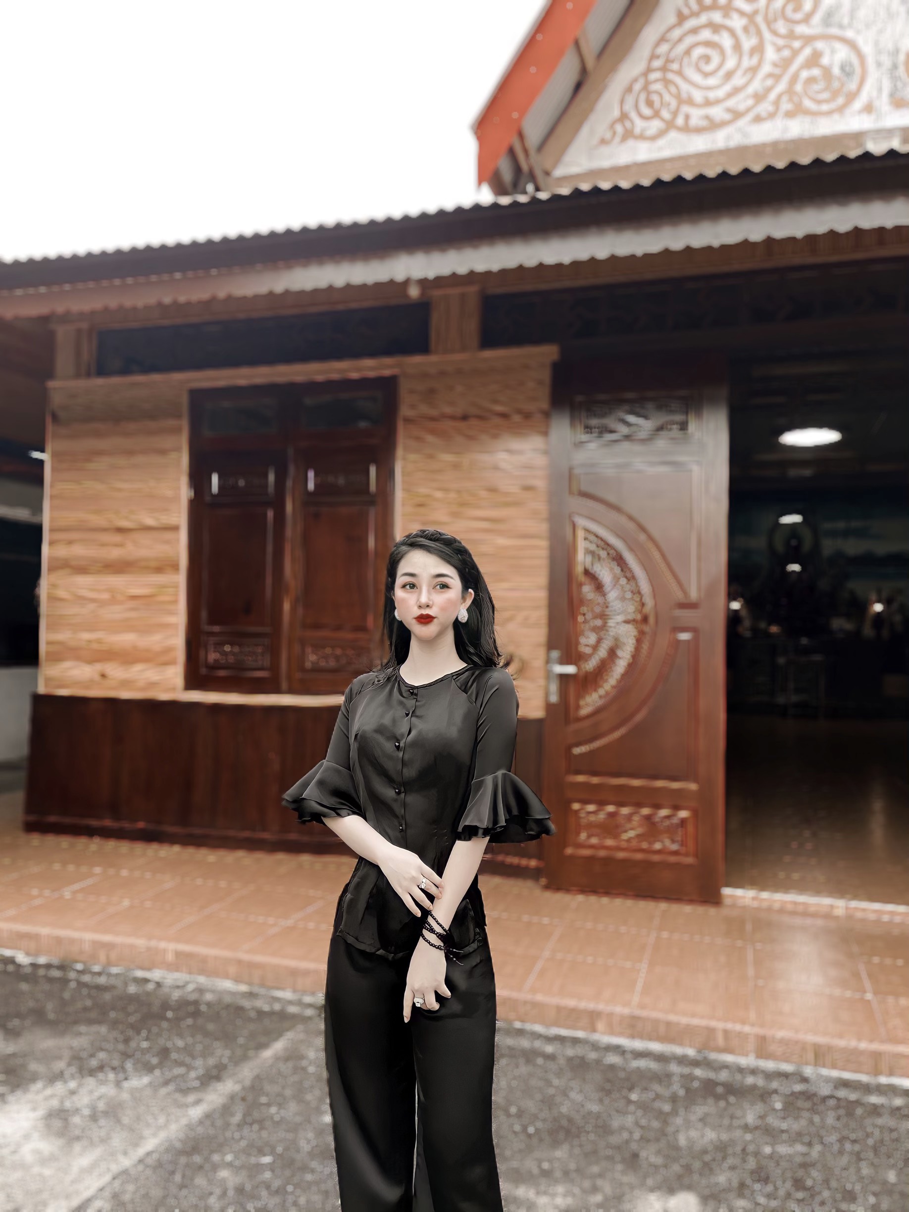 Đồ lam đi chùa bà ba tay bèo