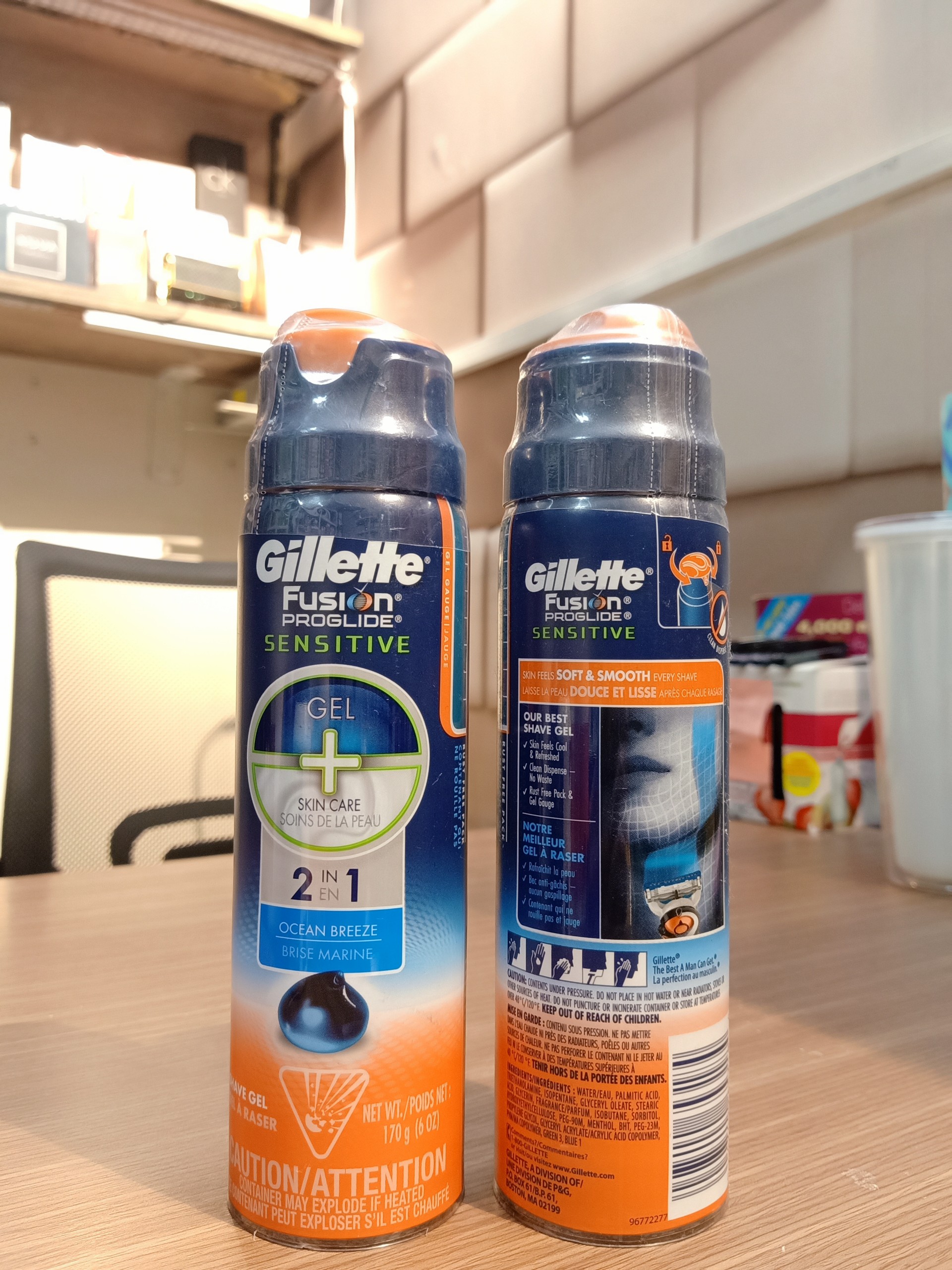 Gel cạo râu cho da nhạy cảm Gillette Fusion ProGlide Sensitive 2 in 1
