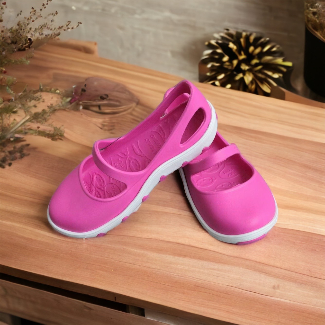 Giày Nhựa Thái Lan Bé Gái Monobo Tammy Kid