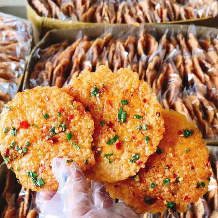 COMBO 50 Gói Cơm Cháy Chiên Mắm Hành Siêu Ngon(Gói 3 Bánh)