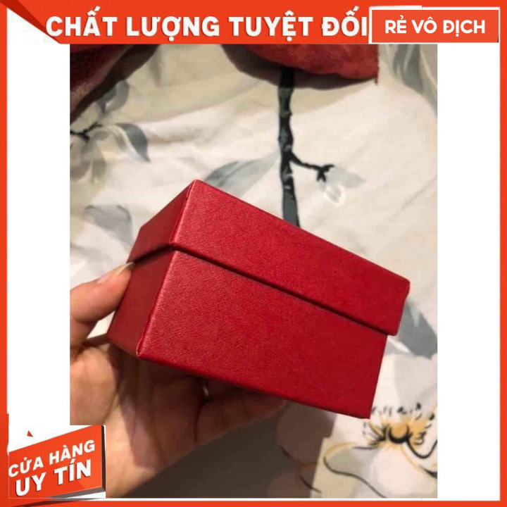 Hộp đựng đồng hồ cứng đẹp chắc chắn