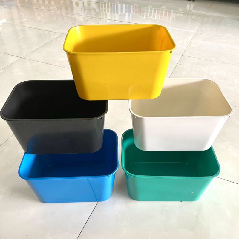 Khay nhựa nuôi cá 7 lít 30x22x16cm. - loại dầy tốt.