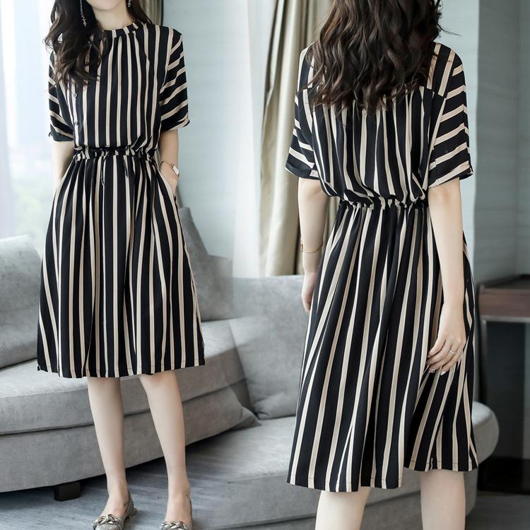 Đầm Chiffon trắng đen họa tiết sọc đứng HLS006